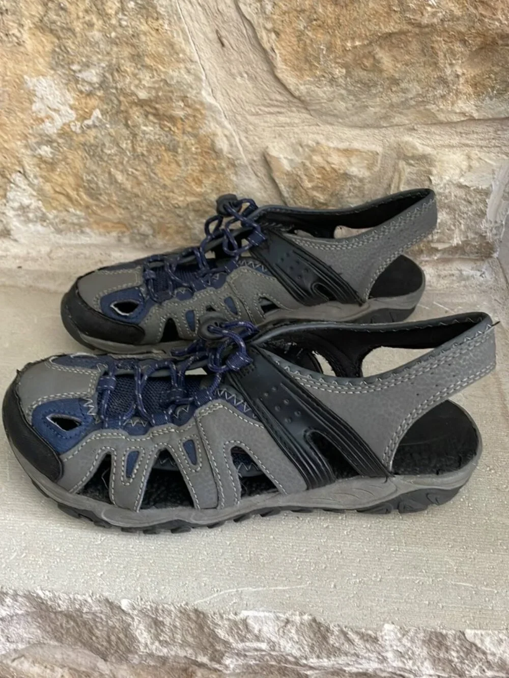 Ozark Trail Sandals Slip-on closed toe shoes Blue Gray Men's Size 7